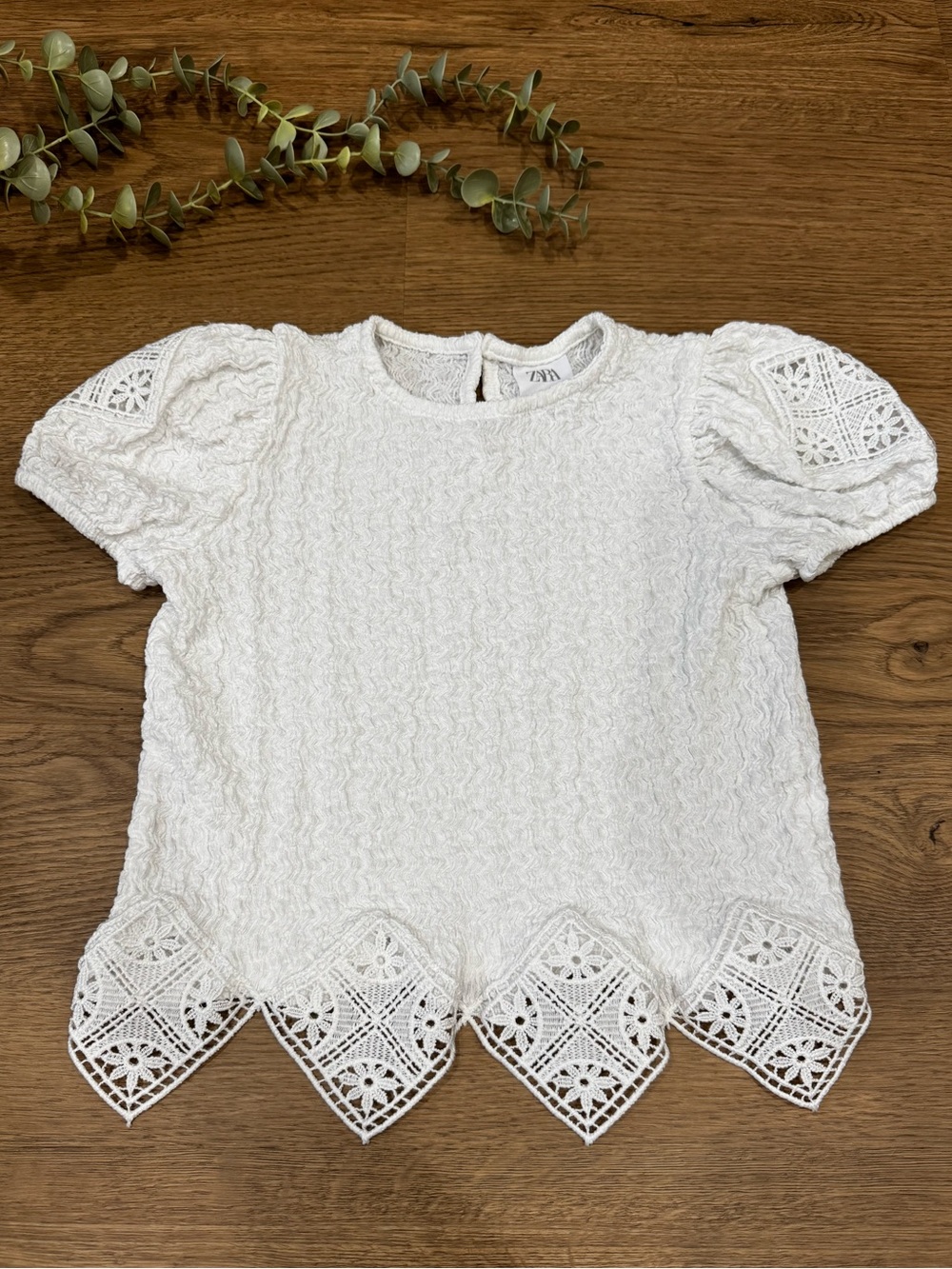 Zara Girls 6-7 White Textured Lace Crochet Puff Sleeve Top